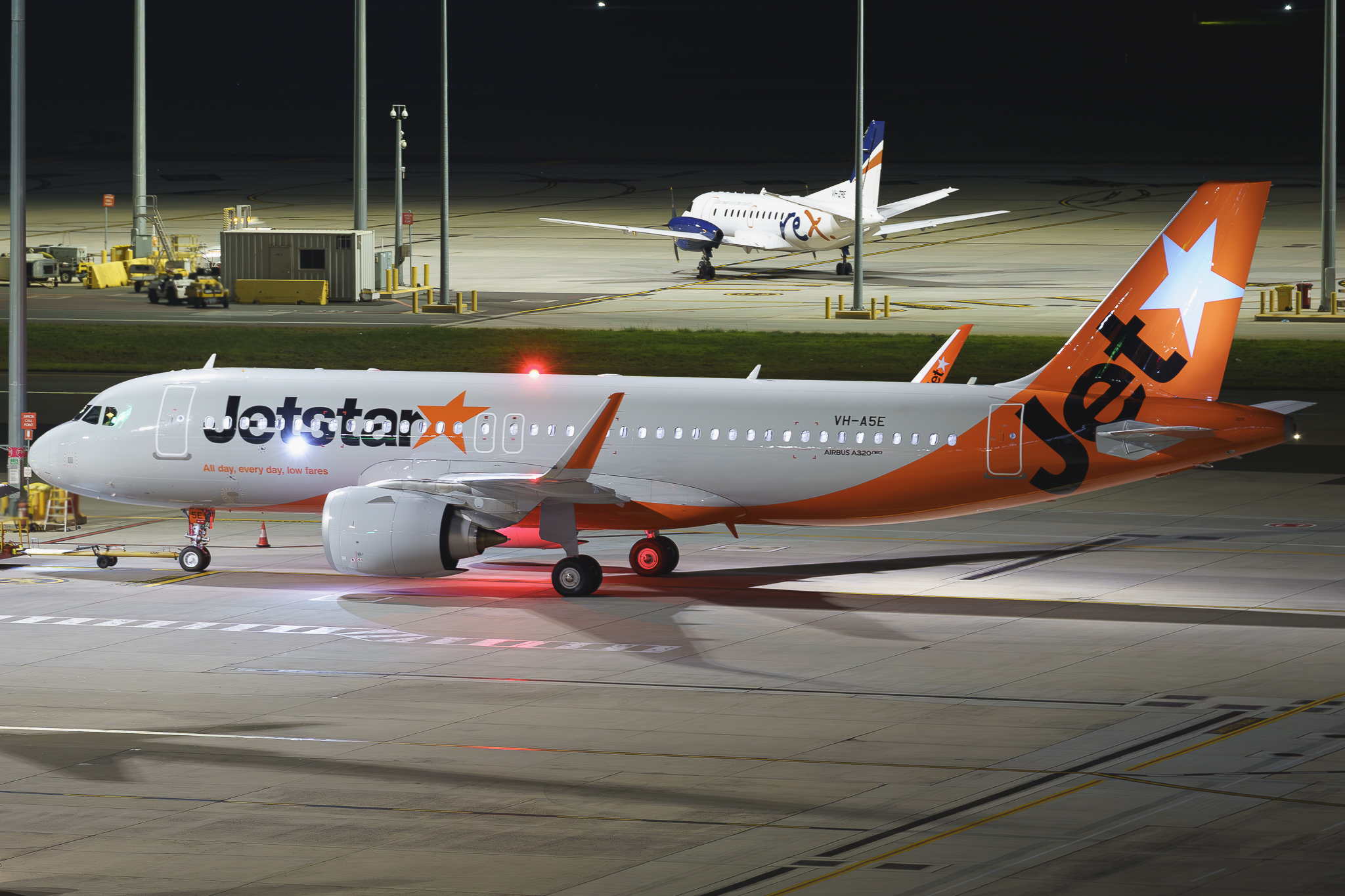 Photo of the Jetstar Airways Airbus A320 (VH-A5E) involved in the incident, parked on the airport apron