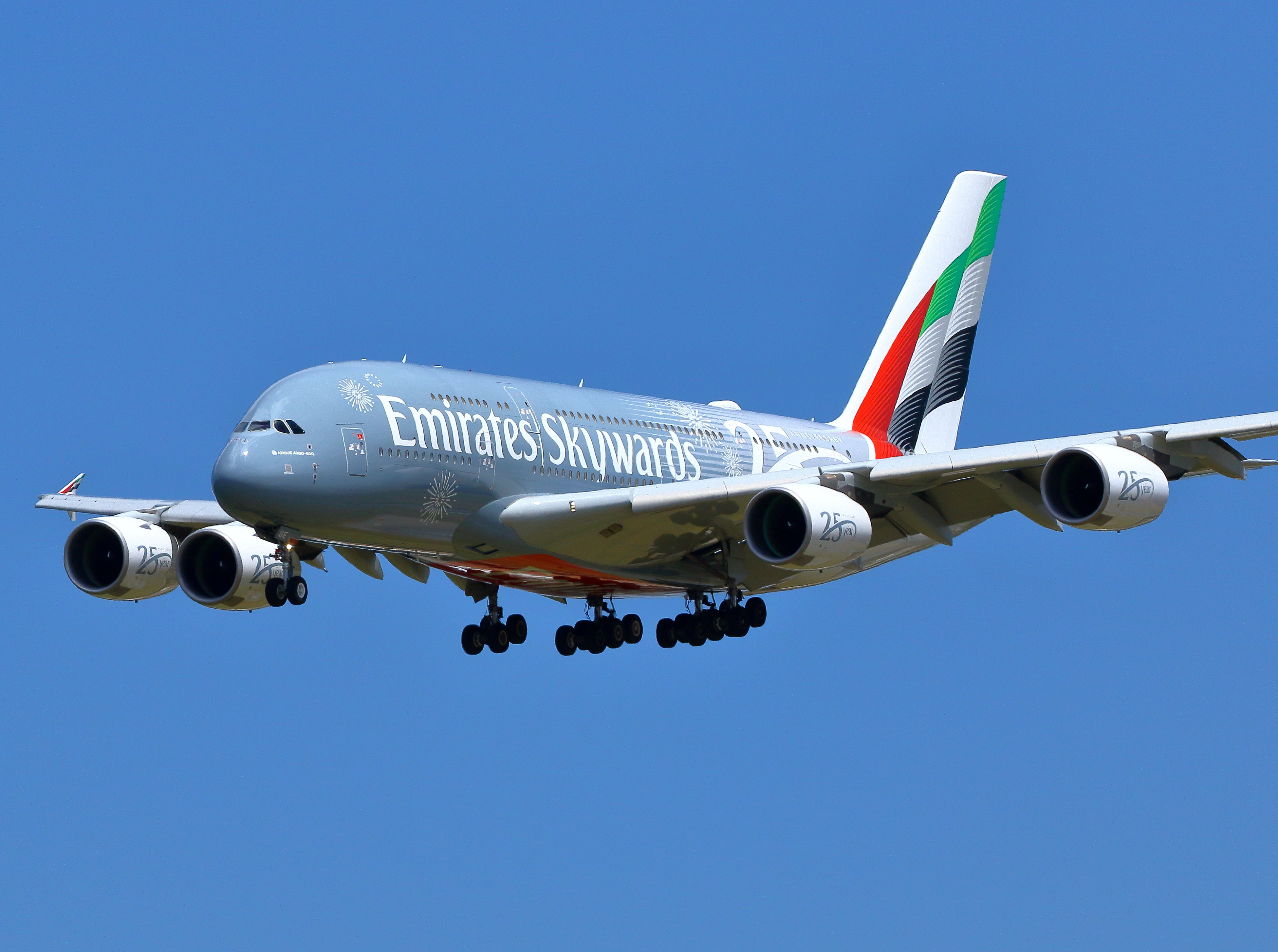 Photo of Airbus A380-861, A6-EUE. Credit Tony McFarlin
