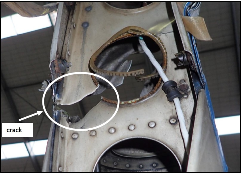 Cracked vertical fin spar