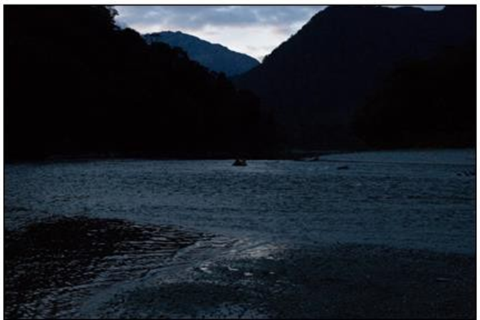 Photograph of the gravel bar area, taken at 2010 on 21 March 2019