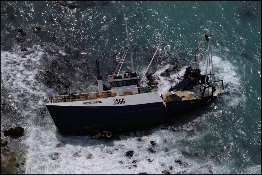 Photo of the stranded Austro Carina