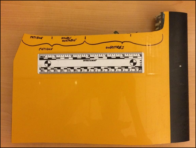 Upper&nbsp;surface&nbsp;of&nbsp;blade&nbsp;with&nbsp;annotations&nbsp;of&nbsp;crack&nbsp;failure&nbsp;mode&nbsp;region