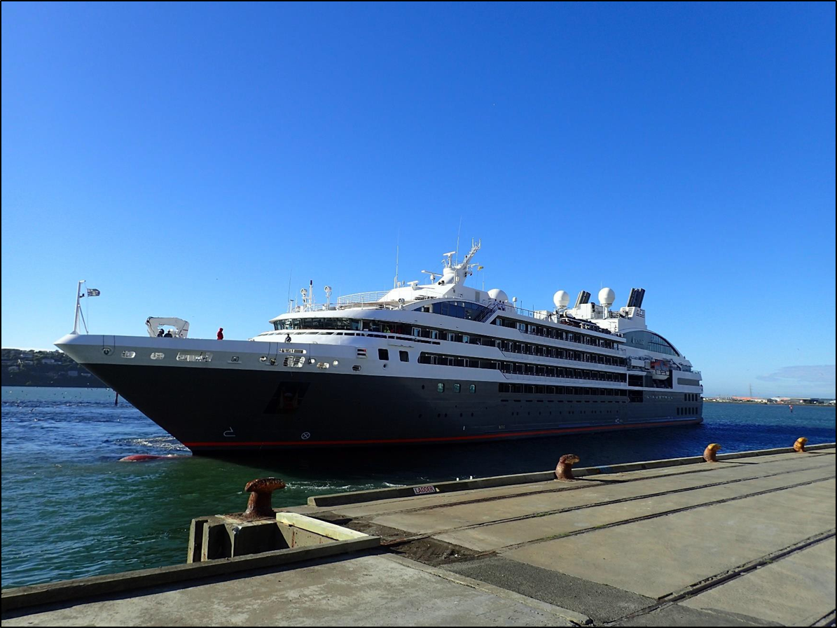 The L’Austral berthing in the port of Dunedin