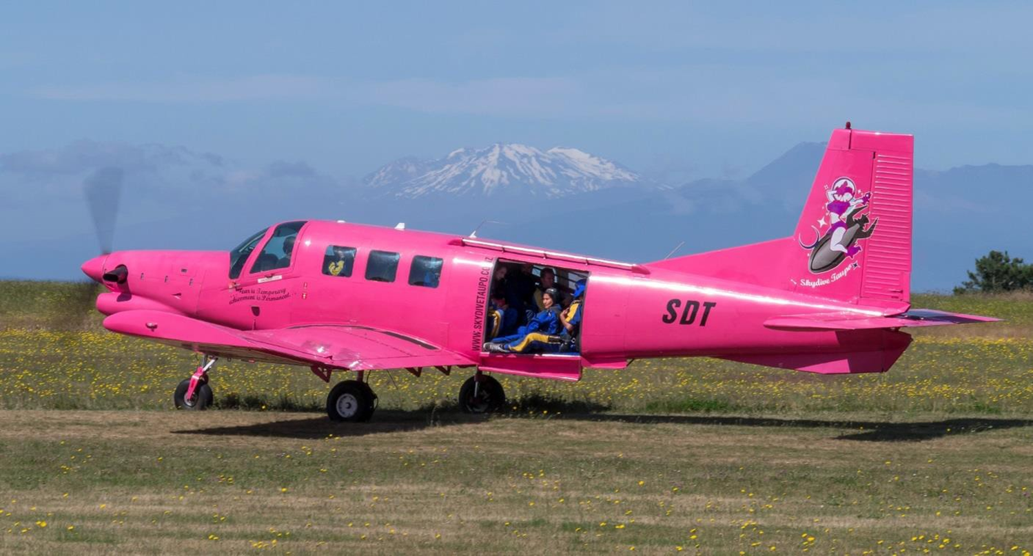 Pacific Aerospace 750XL, ZK-SDT, at Taupō, January 2015