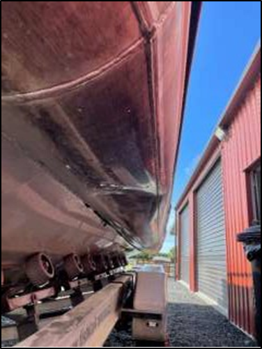 Photo of indentation under port pontoon