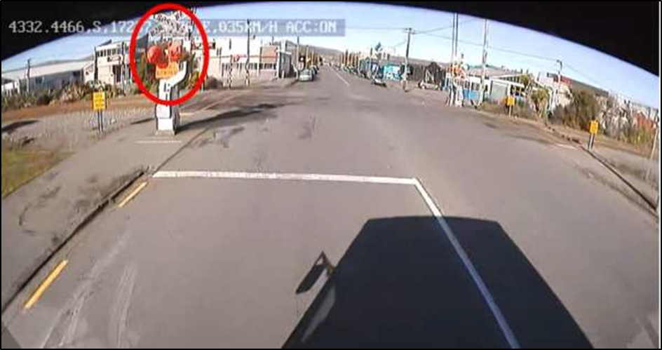 Bus driver’s view approaching level crossing – warning lights bagged