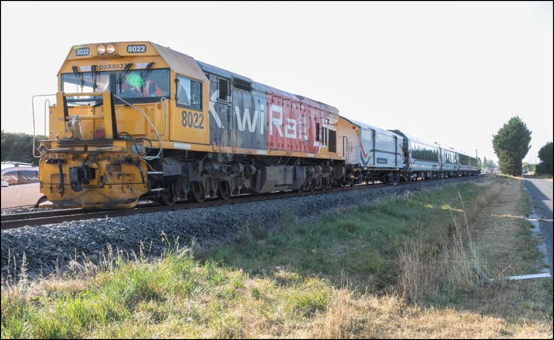 Photo of Coastal Pacific passenger service, train number 700, hauled by DXR8022