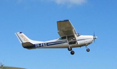 Cessna 182N, ZK-FGZ. Courtesy of NZ Skydive Ltd.